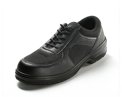 穿著絕緣鞋工作，就能免受電擊嗎？