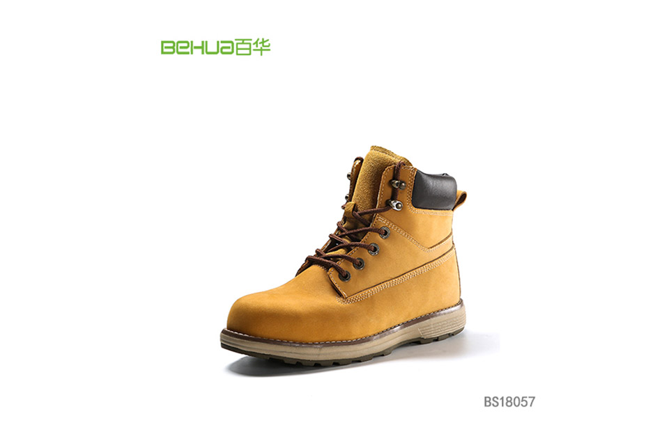 今冬流行“勞保風(fēng)”，不是雪地靴買不起，而是勞保鞋更有性價(jià)比